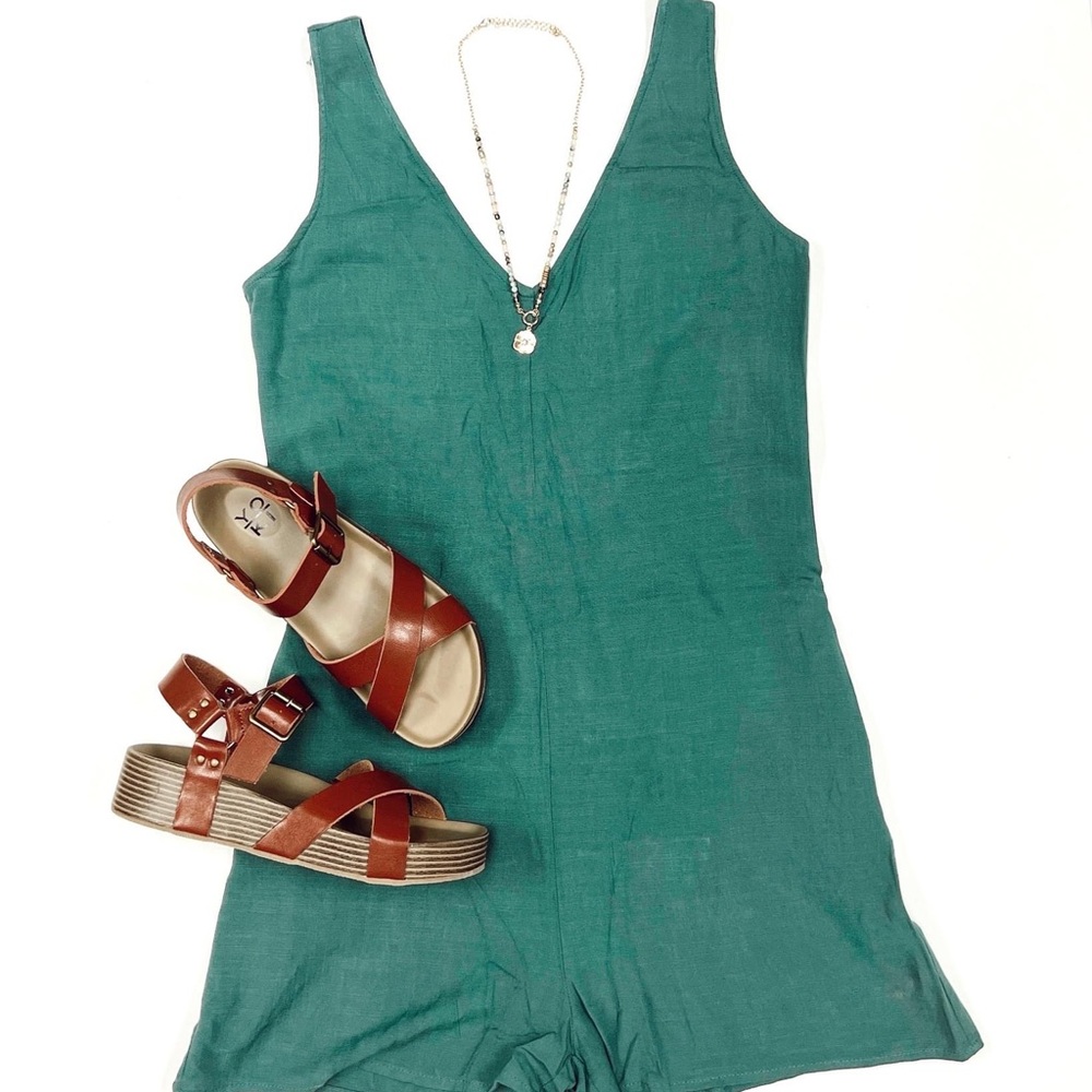 NWT ROMPER SIZE LARGE
